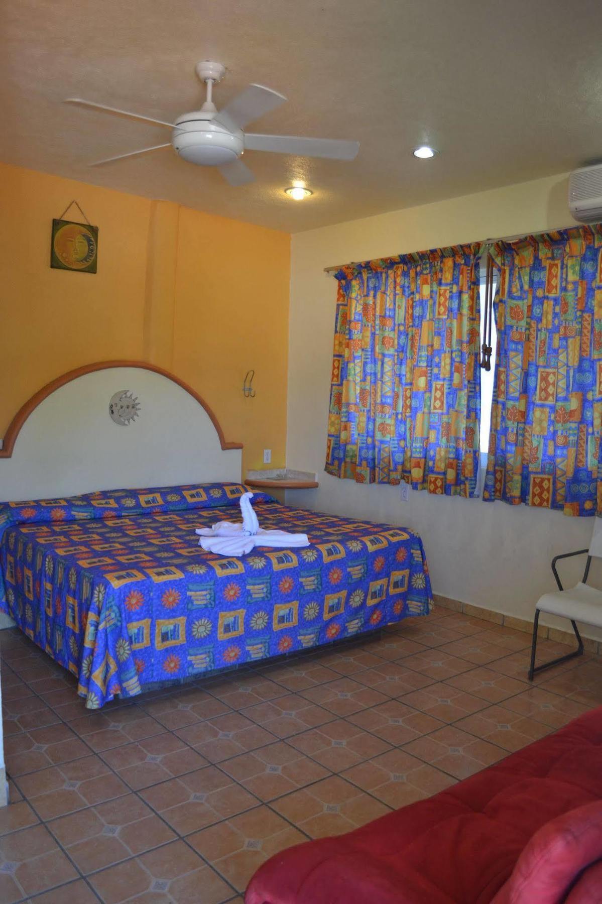 Cactus Inn Bucerias Exterior photo