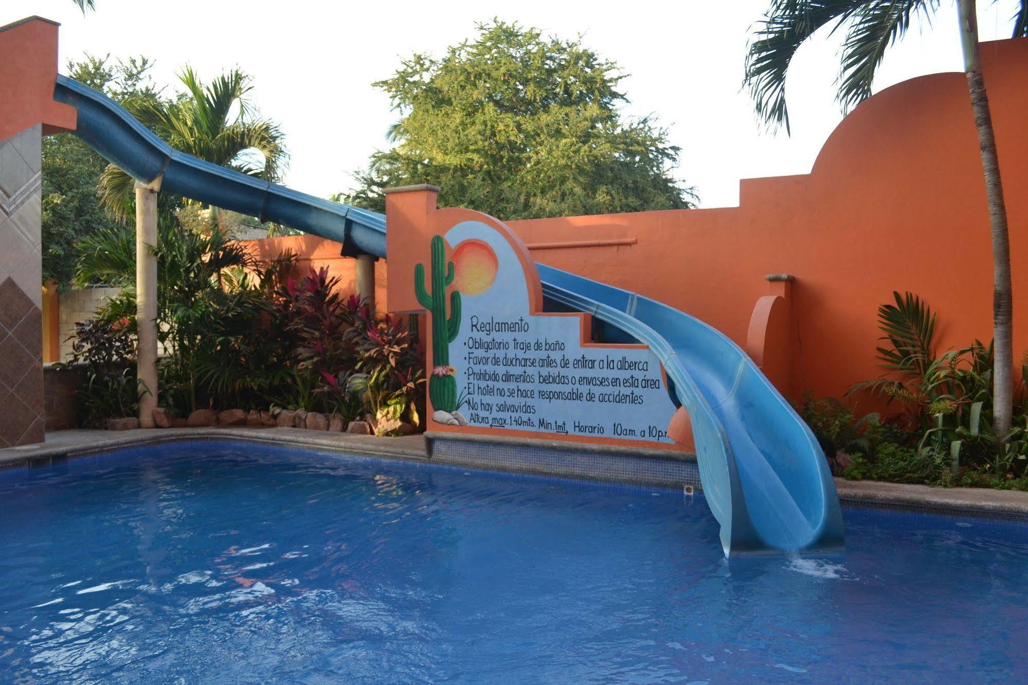 Cactus Inn Bucerias Exterior photo